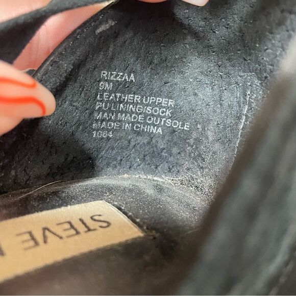 Steve Madden Black Strappy Stacked Heel Sandals - Picture 7 of 8